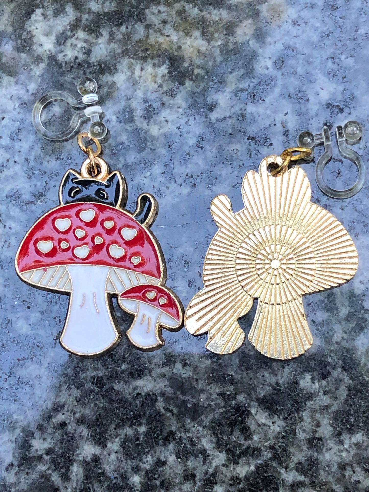 Cute Cat On Mushroom Resin Earrings - Hypoallergenic Options